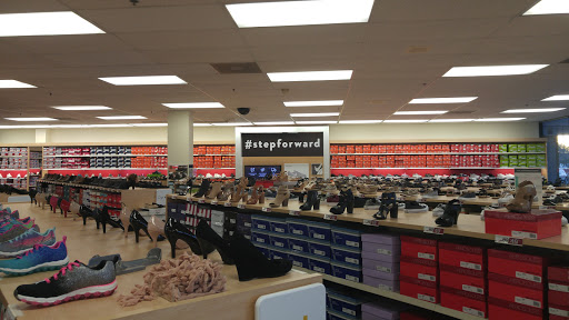 Shoe Store «Famous Footwear», reviews and photos, 10500 Ulmerton Rd, Largo, FL 33771, USA