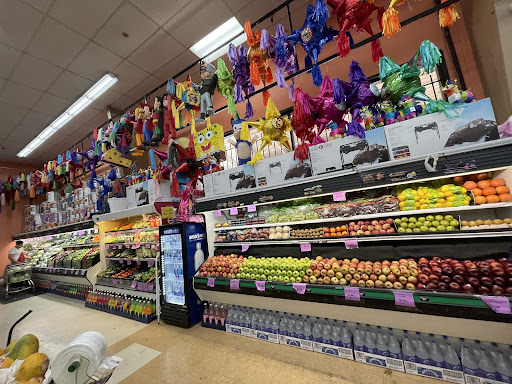 Supermarket «La Reina SuperMarkets», reviews and photos, 1357 E Louise Ave, Lathrop, CA 95330, USA