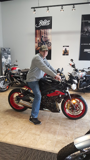 BMW Motorcycle Dealer «R. Falcone Powersports», reviews and photos, 2416 W 16th St, Indianapolis, IN 46222, USA