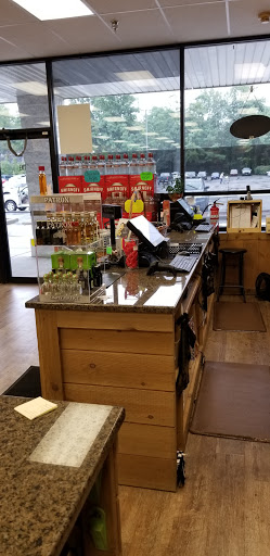 Liquor Store «Popular Wines and Spirits», reviews and photos, 738 U.S. 9, Fishkill, NY 12524, USA