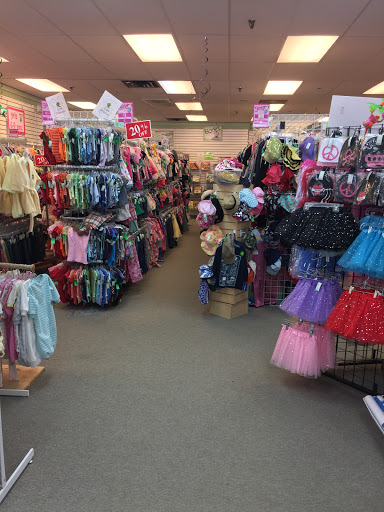 Green Kids Resale, 833 E Rollins Rd, Round Lake Beach, IL 60073, USA, 