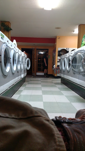 Laundromat «Emerald City Laundry Co», reviews and photos, 1210 G St, Arcata, CA 95521, USA