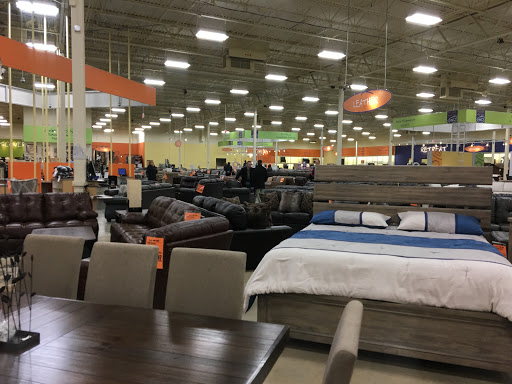 Furniture Store «Weekends Only Furniture & Mattress», reviews and photos, 14205 Manchester Rd, Manchester, MO 63011, USA