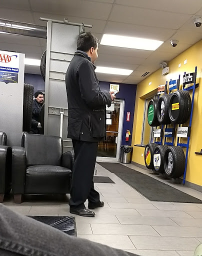 Tire Shop «Goodyear Tire Plus», reviews and photos, 1806 S Wabash Ave, Chicago, IL 60616, USA