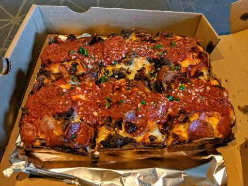 Iron Born Pizza (Millvale)