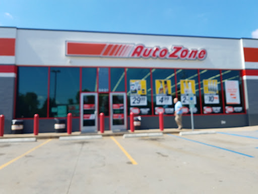 AutoZone, 9401 Gravois Rd, Affton, MO 63123, USA, 