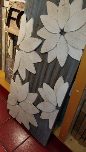 Home Goods Store «Pier 1 Imports», reviews and photos, 1927 W Gray St, Houston, TX 77019, USA