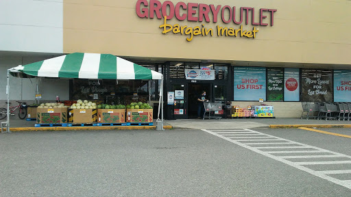 Shopping Mall «Towne Square Mall», reviews and photos, 1700 Mile Hill Dr, Port Orchard, WA 98366, USA