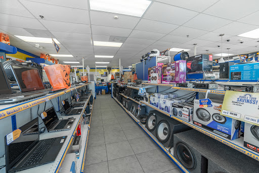 Pawn Shop «La Familia Pawn and Jewelry», reviews and photos, 3615 W Vine St, Kissimmee, FL 34741, USA