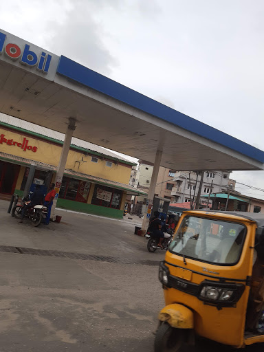 Mobil Station, Yoruba Teniis Club Road, Lagos Island, Lagos, Nigeria, Gas Station, state Lagos