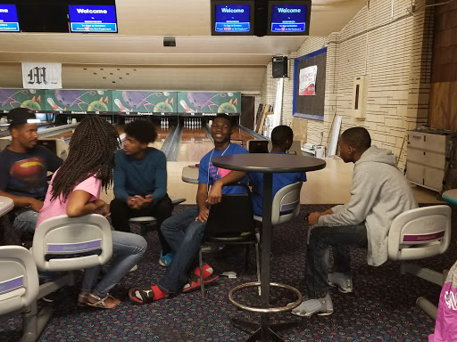 Bowling Alley «Madison Park Family Bowling Center», reviews and photos, 25023 John R Rd, Madison Heights, MI 48071, USA