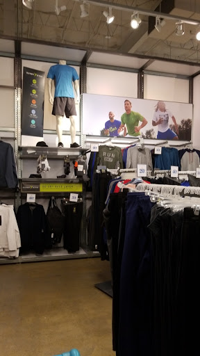 Clothing Store «Old Navy», reviews and photos, 1730 W Fullerton Ave, Chicago, IL 60614, USA