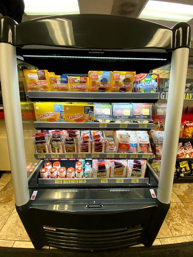 Gas Station «Gull Gas Station, Grocery & Pacific Pride», reviews and photos, 14420 468th Ave SE, North Bend, WA 98045, USA