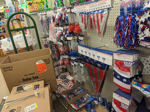 Dollar Store «Dollar Tree», reviews and photos, 1079 Pearl Rd, Brunswick, OH 44212, USA