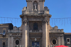 Basilica Santuario di Maria Santissima Annunziata al Carmine