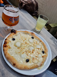 Pizza du Pizzeria La Terrasse à Camiers - n°2