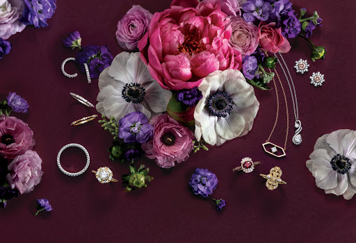 Jewelry Repair Service «Snug Harbor Jewelry Inc», reviews and photos, 395 Merrick Rd, Amityville, NY 11701, USA