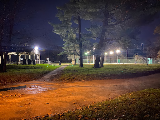 Park «Meadowbrook Local Park», reviews and photos, 7901 Meadowbrook Ln, Chevy Chase, MD 20815, USA