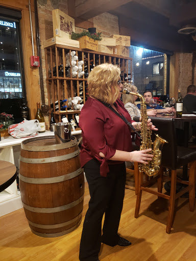 Wine Store «The Wine Exchange», reviews and photos, 1 Illinois St # 120, St Charles, IL 60174, USA