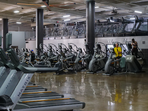 Gym «Fitness Evolution», reviews and photos, 6735 N First St, Fresno, CA 93710, USA