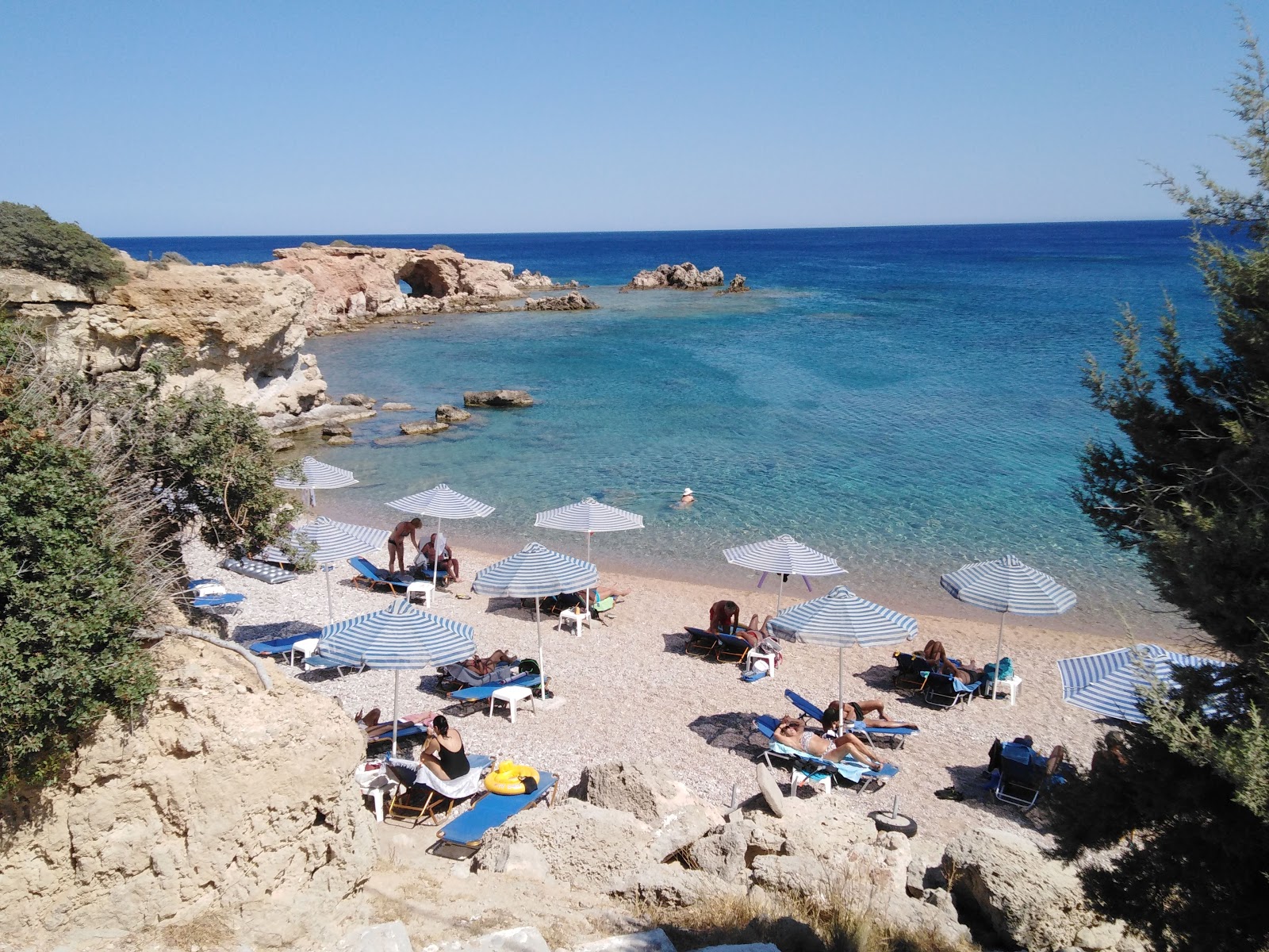Little Amoopi beach photo #7