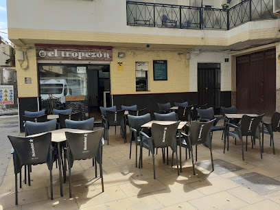 El Tropezón Bar - Plaza Salvador Torres Cartas, 04002 Almería, Spain