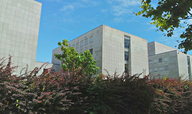 FEUP - Faculdade de Engenharia da Universidade do Porto - Escola
