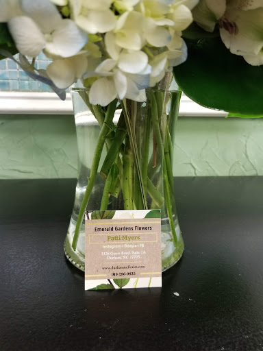 Florist «Myers Florist/Emerald Gardens Flowers», reviews and photos, 2906 Hillsborough Rd, Durham, NC 27705, USA