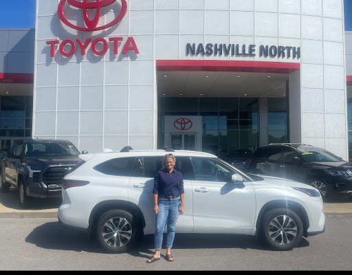 Toyota Dealer «Rivergate Toyota», reviews and photos, 1520 Gallatin Pike N, Madison, TN 37115, USA