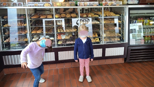 Coffee Shop «Yum Yum Donuts», reviews and photos, 23342 Lyons Ave, Newhall, CA 91321, USA