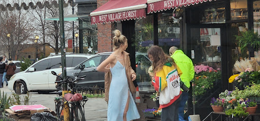 Florist «West Village Florist», reviews and photos, 70 Greenwich Ave, New York, NY 10011, USA