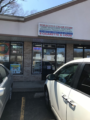 Tobacco Shop «US Tobacco & Cigar», reviews and photos, 328 W Maple St, New Lenox, IL 60451, USA