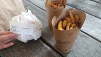 Plats et boissons du Restaurant de hamburgers Les Burgers de Lucien - La Charité sur Loire à La Charité-sur-Loire - n°3