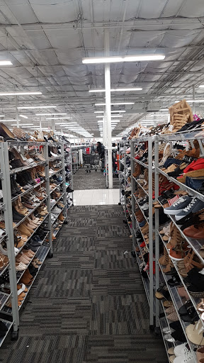 Clothing Store «Burlington Coat Factory», reviews and photos, 800 Barnum Avenue Cutoff, Stratford, CT 06614, USA