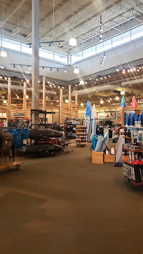 Clothing Store «L.L. Bean», reviews and photos, 100 W Higgins Rd, South Barrington, IL 60010, USA