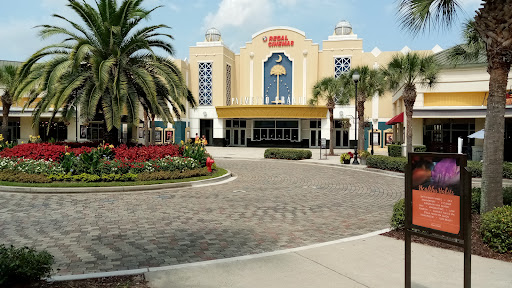 Shopping Mall «Mount Pleasant Towne Centre», reviews and photos, 1218 Belk Dr, Mt Pleasant, SC 29464, USA