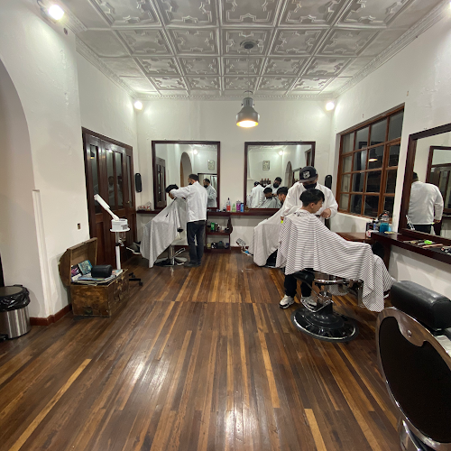 Opiniones de Paz Y Miño Barber Shop en Quito - Barbería