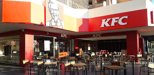 Restaurante KFC - P.º Marítimo Rey de España, 35, 29640 Fuengirola, Málaga