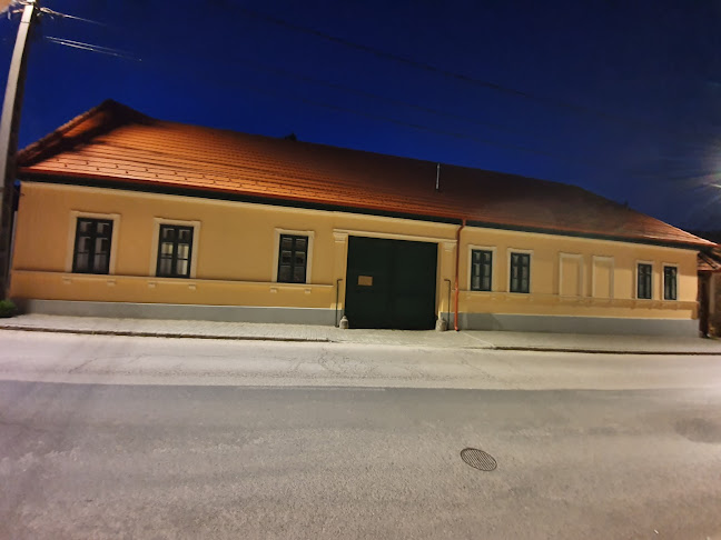 Értékelések erről a helyről: Német Nemzetiségi Tájház Pilisborosjenő, Pilisborosjenő - Múzeum