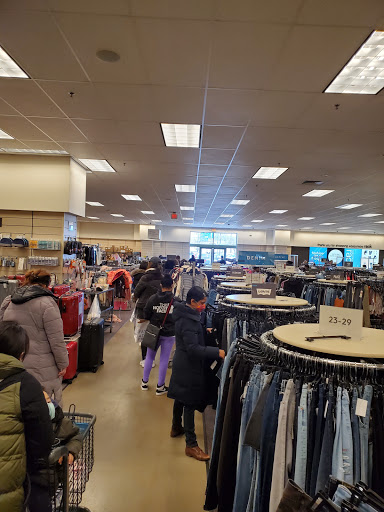 Department Store «Nordstrom Rack Bergen Town Center», reviews and photos, 510 Bergen Town Center, Paramus, NJ 07652, USA