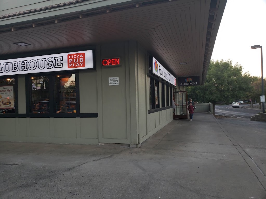 Round Table Pizza 95926