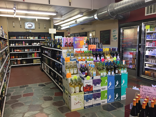 Liquor Store «Mystic Wine Shoppe», reviews and photos, 901 Massachusetts Ave, Arlington, MA 02476, USA