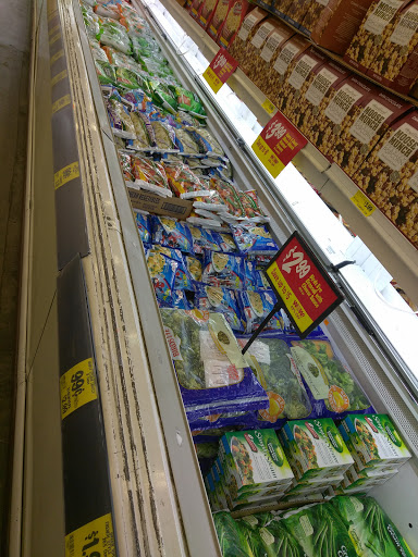 Grocery Store «Grocery Outlet Bargain Market», reviews and photos, 2079 23rd St, San Pablo, CA 94806, USA