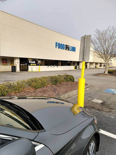 Grocery Store «Food Lion», reviews and photos, 980 Kildaire Farm Rd, Cary, NC 27511, USA