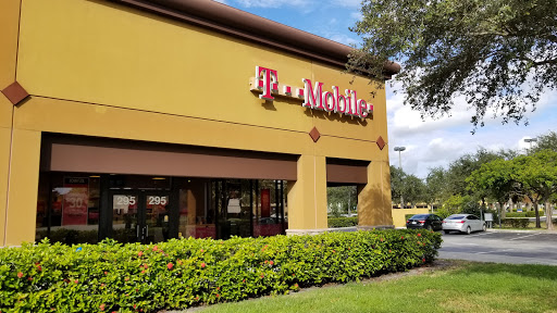 Cell Phone Store «T-Mobile», reviews and photos, 295 S Pompano Pkwy, Pompano Beach, FL 33069, USA