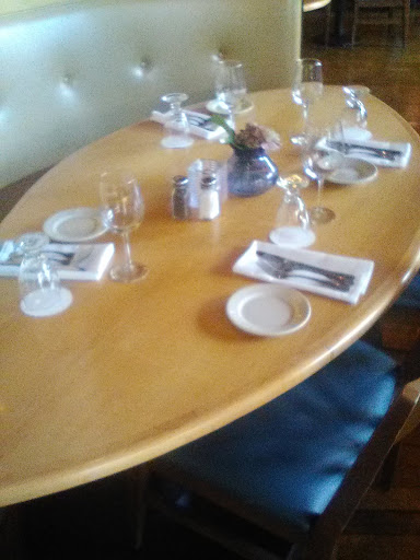 Seafood Restaurant «Detroit Seafood Market», reviews and photos, 1435 Randolph Street, Detroit, MI 48226, USA