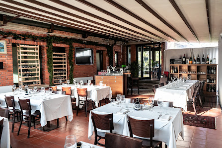Art Cocktail & Restaurant Via Marche, 2, 20862 Arcore MB, Italia
