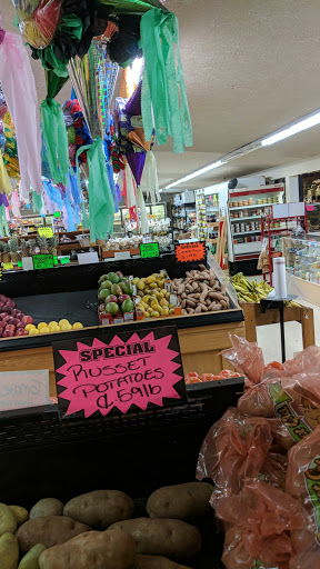 Mexican Grocery Store «Carniceria Abastos», reviews and photos, 160 W 3rd St, Lafayette, OR 97127, USA