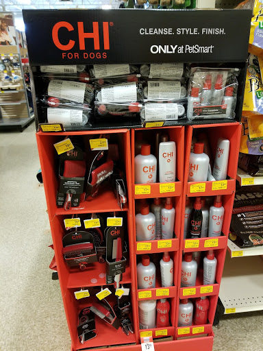 Pet Supply Store «PetSmart», reviews and photos, 620 N West End Blvd, Quakertown, PA 18951, USA