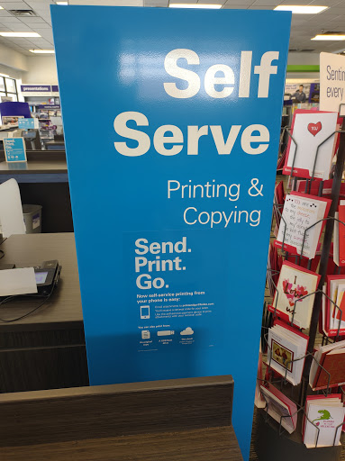 Print Shop «FedEx Office Print & Ship Center», reviews and photos, 10201 University Ave, Clive, IA 50325, USA